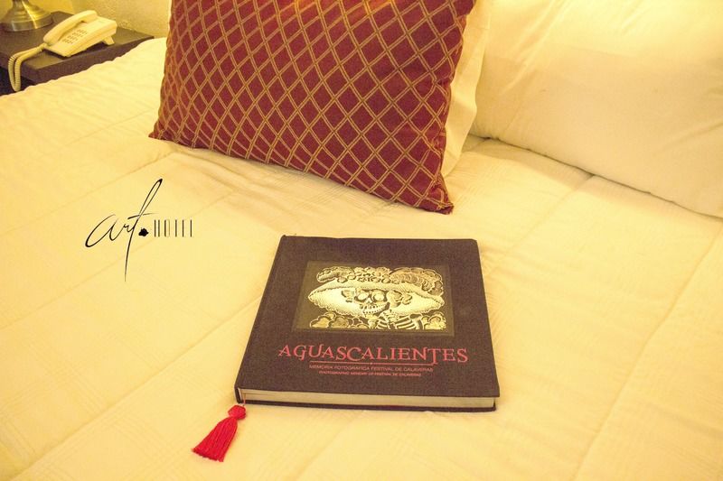 Art Hotel อากวสคาเลียนเทส ภายนอก รูปภาพ
